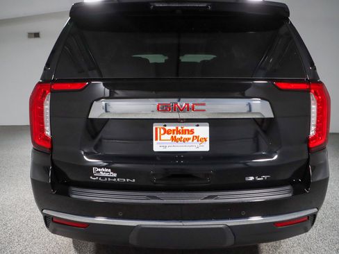 Used 2023 GMC Yukon SLT image 8