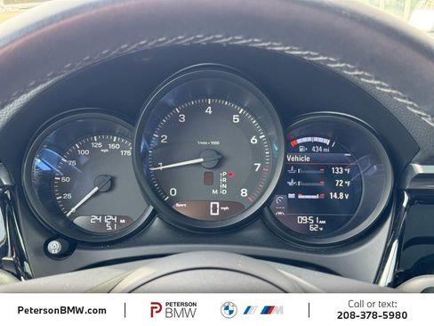 Used 2024 Porsche Macan image 26