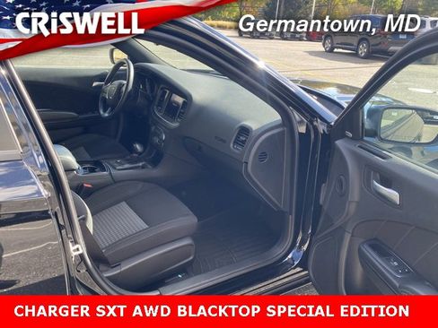 Used 2023 Dodge Charger SXT w/ Blacktop Special Edition image 27