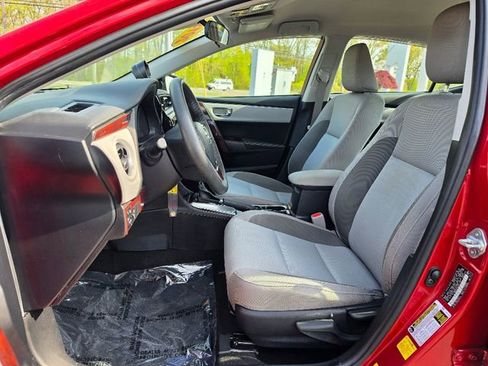 Used 2019 Toyota Corolla LE FWD image 21