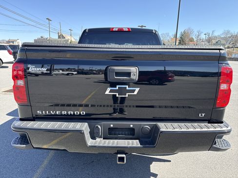 Used 2018 Chevrolet Silverado 1500 LT w/ LPO, Black Pack image 4