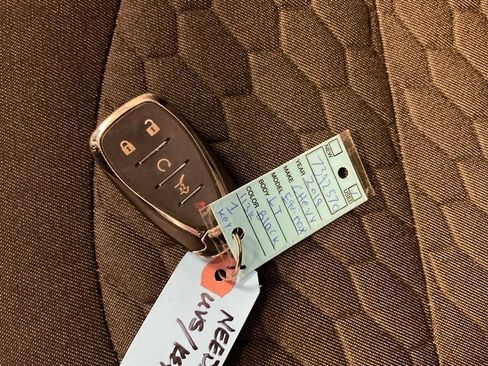 Used 2018 Chevrolet Equinox LT AWD/4WD image 38