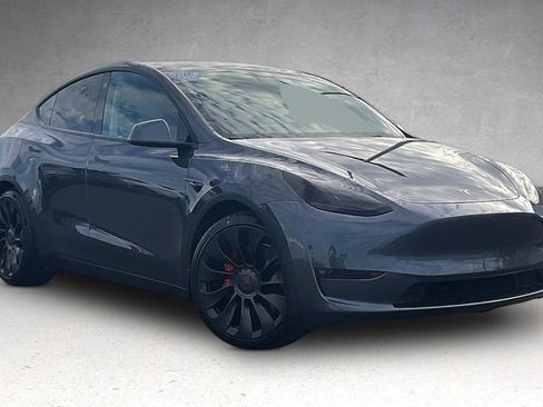 Used 2022 Tesla Model Y Performance AWD/4WD image 2