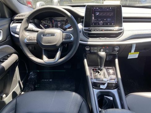 New 2026 Jeep Compass Latitude AWD/4WD image 7