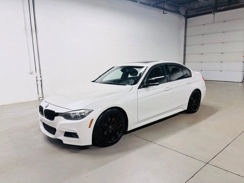 Used 2013 BMW 328i Sedan image 2