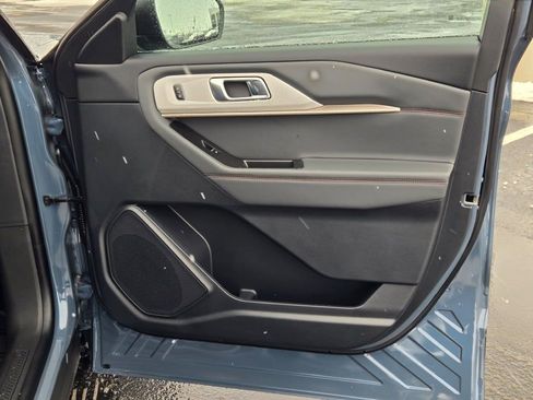 New 2026 Ford Explorer Active image 5