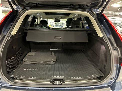 Certified 2023 Volvo XC60 B5 Ultimate w/ Climate Package AWD/4WD image 27