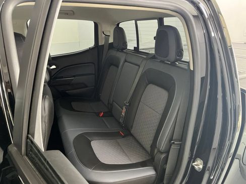 Used 2019 Chevrolet Colorado Z71 AWD/4WD image 19