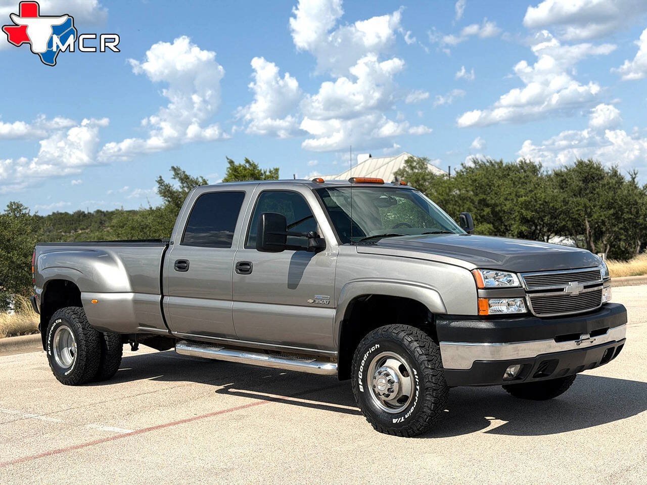 Used 2007 Chevrolet Silverado 3500 LT w/ Heavy-Duty Power Package AWD/4WD image 3