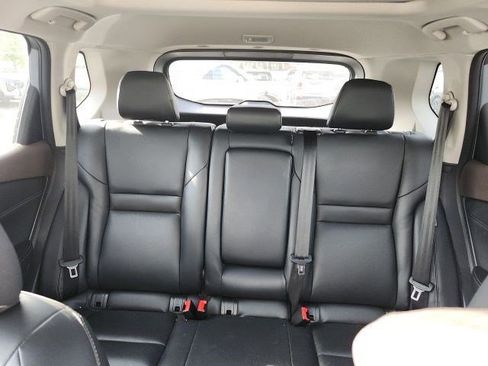 Used 2023 Nissan Rogue SL AWD/4WD image 12