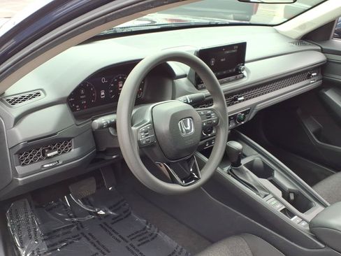Used 2024 Honda Accord EX image 5