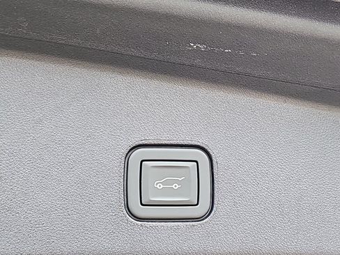 Certified 2024 Cadillac Lyriq Luxury AWD/4WD image 12