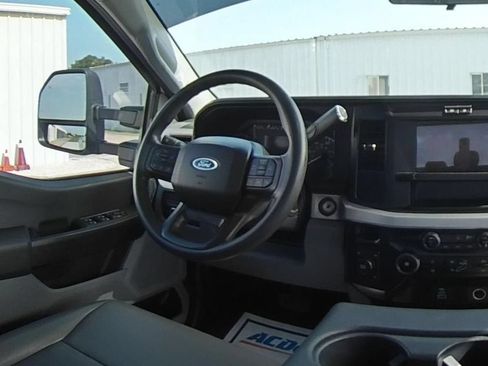 Used 2025 Ford F350 XL AWD/4WD image 26