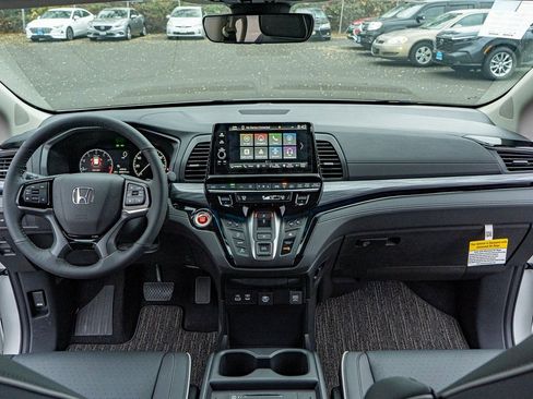 New 2026 Honda Odyssey Elite image 18