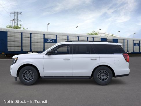 New 2026 Ford Expedition Active image 10