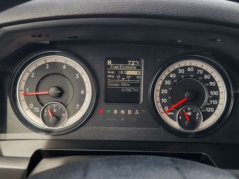 Used 2024 RAM 1500 Classic SLT AWD/4WD image 17
