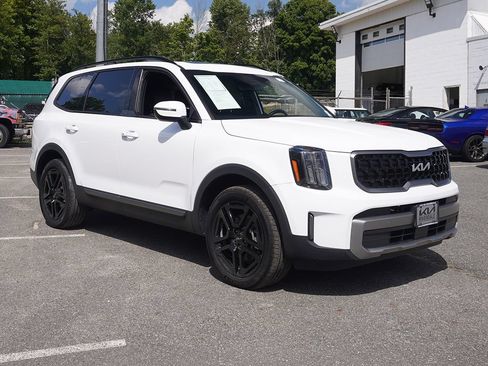 Used 2023 Kia Telluride EX X-Line AWD/4WD image 2