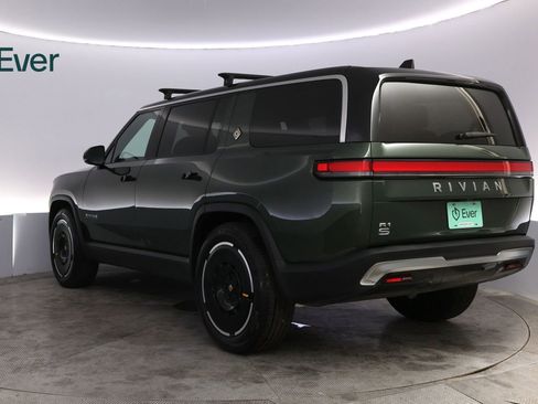 Used 2025 Rivian R1S Adventure AWD/4WD image 17