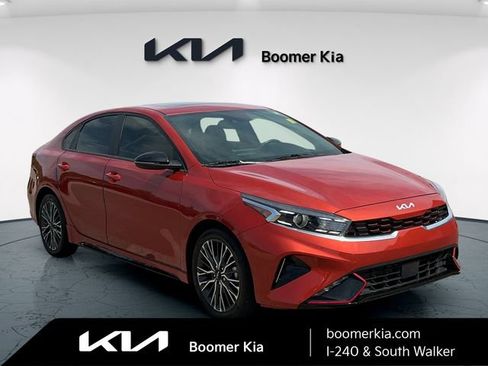 Used 2024 Kia Forte GT-Line w/ GT-Line Premium Package FWD image 3