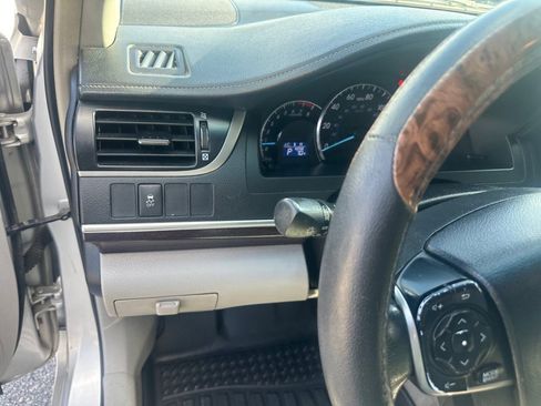 Used 2013 Toyota Camry XLE w/ Preferred Accessory Pkg image 12