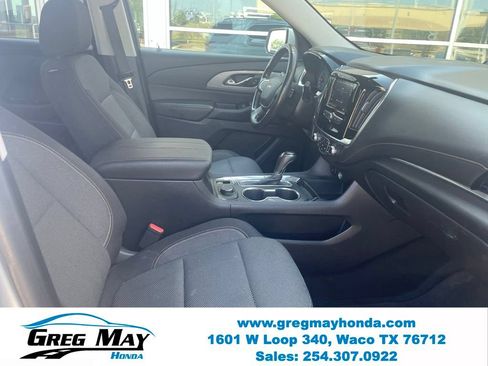 Used 2020 Chevrolet Traverse LT FWD image 35