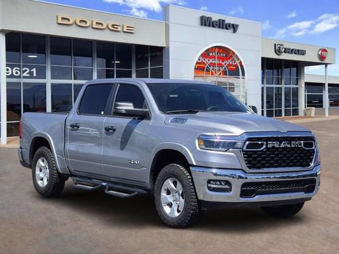 Used 2025 RAM 1500 Big Horn AWD/4WD image 2
