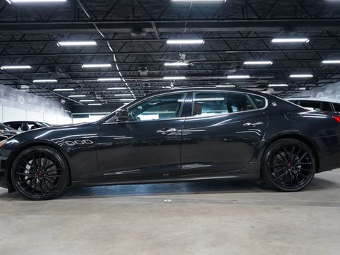 Used 2014 Maserati Quattroporte GTS RWD image 2