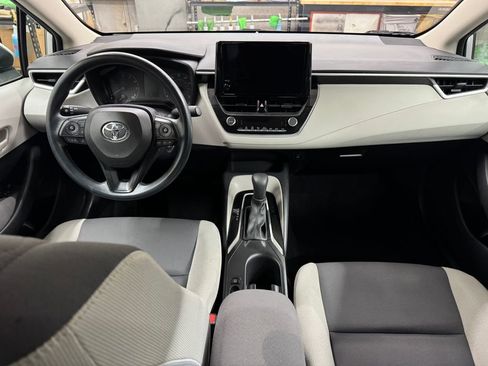 Used 2023 Toyota Corolla LE image 17