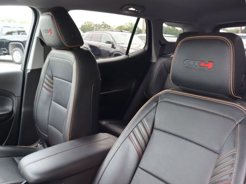 Certified 2023 GMC Terrain AT4 image 18