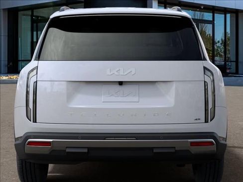 New 2027 Kia Telluride S image 13