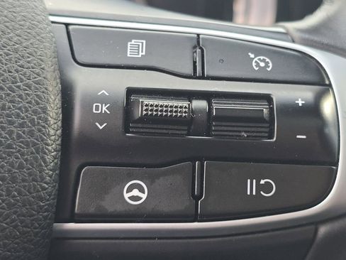 Used 2023 Kia K5 GT image 32