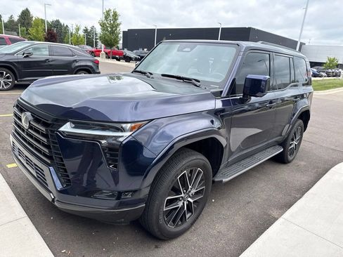 Used 2025 Lexus GX 550 w/ Accessory Package (2T) AWD/4WD image 1