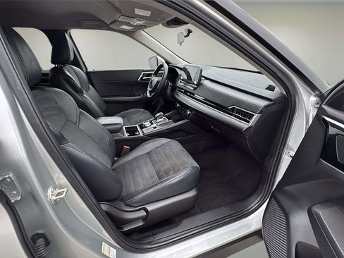 Used 2024 Mitsubishi Outlander SE image 30