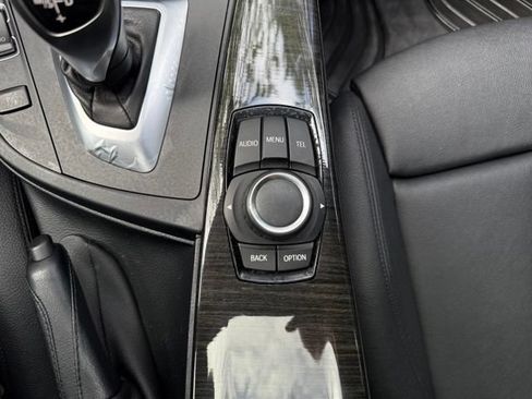 Used 2017 BMW 330i Sedan RWD image 21