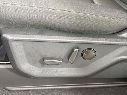 Used 2025 Ford F150 XLT w/ Equipment Group 302A MID image 28