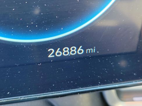 Certified 2024 Hyundai Elantra SEL image 21