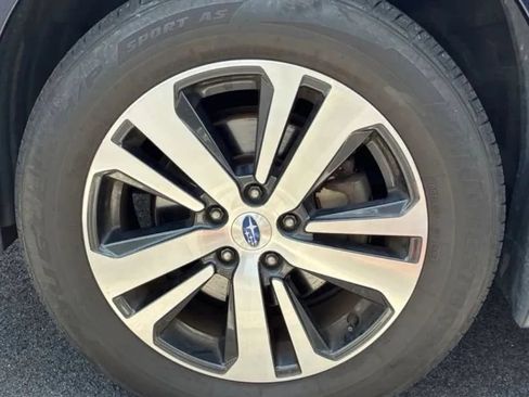 Used 2018 Subaru Outback 3.6R Limited AWD/4WD image 17