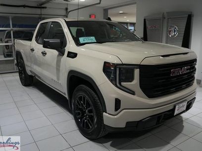 New 2026 GMC Sierra 1500 Pro w/ Graphite Edition