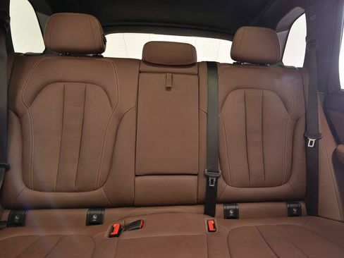 Certified 2022 BMW X5 xDrive45e image 9