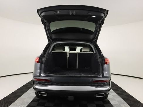 Used 2025 Audi Q5 Premium w/ Convenience Package AWD/4WD image 24