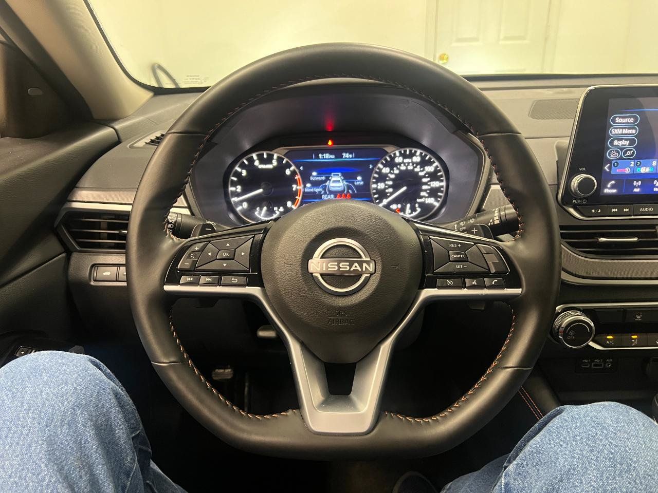 Used 2025 Nissan Altima 2.5 SR FWD image 36