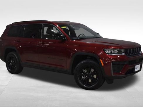 New 2026 Jeep Grand Cherokee L 4WD image 4