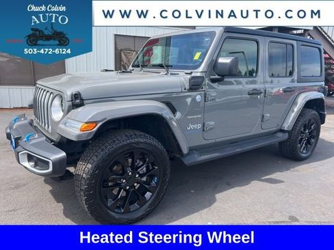 Used 2023 Jeep Wrangler Unlimited Sahara w/ Cold Weather Group AWD/4WD image 3