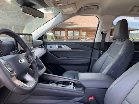 New 2026 Ford Explorer Active w/ Active Comfort Package image 45