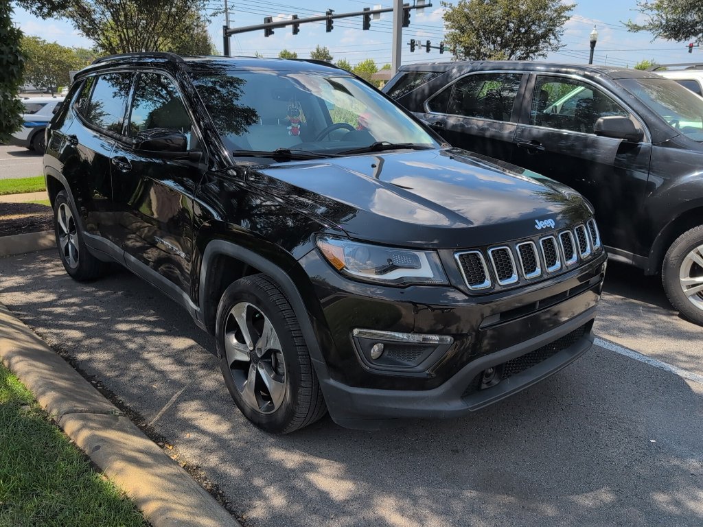 Used 2018 Jeep Compass Latitude w/ Popular Equipment Group AWD/4WD image 39