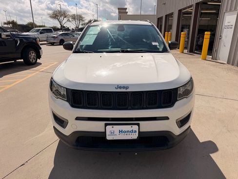 Used 2019 Jeep Compass Sport FWD image 3