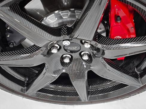 Used 2022 Ford Mustang Shelby GT500 w/ Carbon Fiber Track Pack image 14