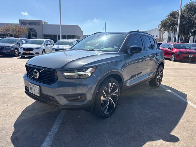 Used 2020 Volvo XC40 T5 R-Design AWD/4WD image 3