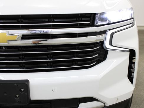 Used 2022 Chevrolet Tahoe LT w/ LT Signature Package RWD image 8