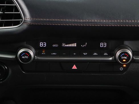 Used 2024 MAZDA MAZDA3 s image 20